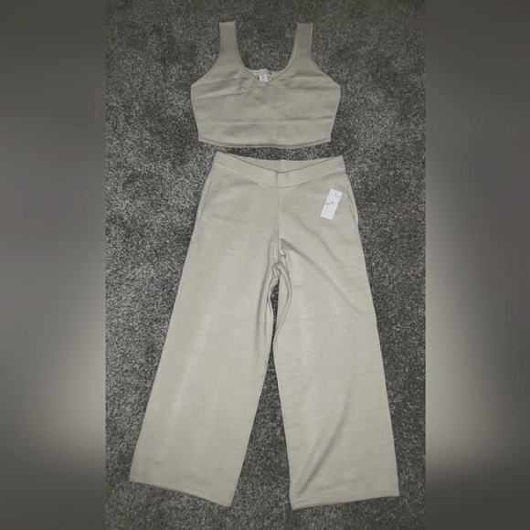 NWT| House of Harlow 1960| Knit Summer Sands Set - Picture 8 of 8